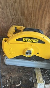 DEWALT Chop Saw - 15 AMP 2200 Watt - 14" Abrasive Wheel - DW871