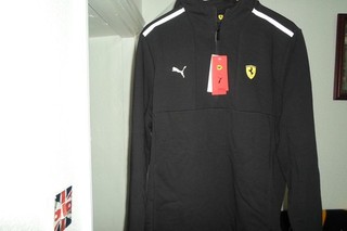 AUTHENTIC F1 FERRARI PUMA BLACK OVERHEAD HOODIE SIZE LARGE NEW WITH TAGS.