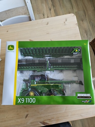 Britains Farm John Deere X9 1100 Combine Harvester MIB