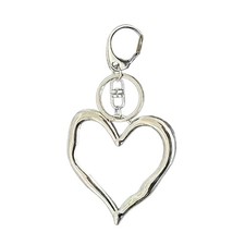 Elegant Heart Keychain Charm Pendant Fashion Accessory for Phones and Bags