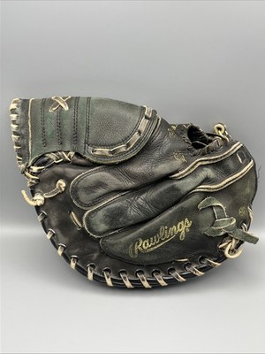 Rawlings RCM30B Well Padded 32.5  Baseball Catchers Mitt Right Hand Throw