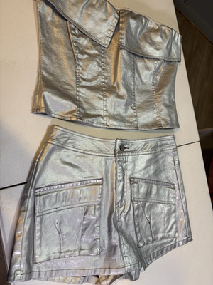 Emory Park Silver Metallic 2-Piece Bustier Top & Shorts Set S Zip Party