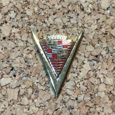 General Motors Cadillac Grill Emblem Lapel Hat Jacket Pin ~ Year 1947