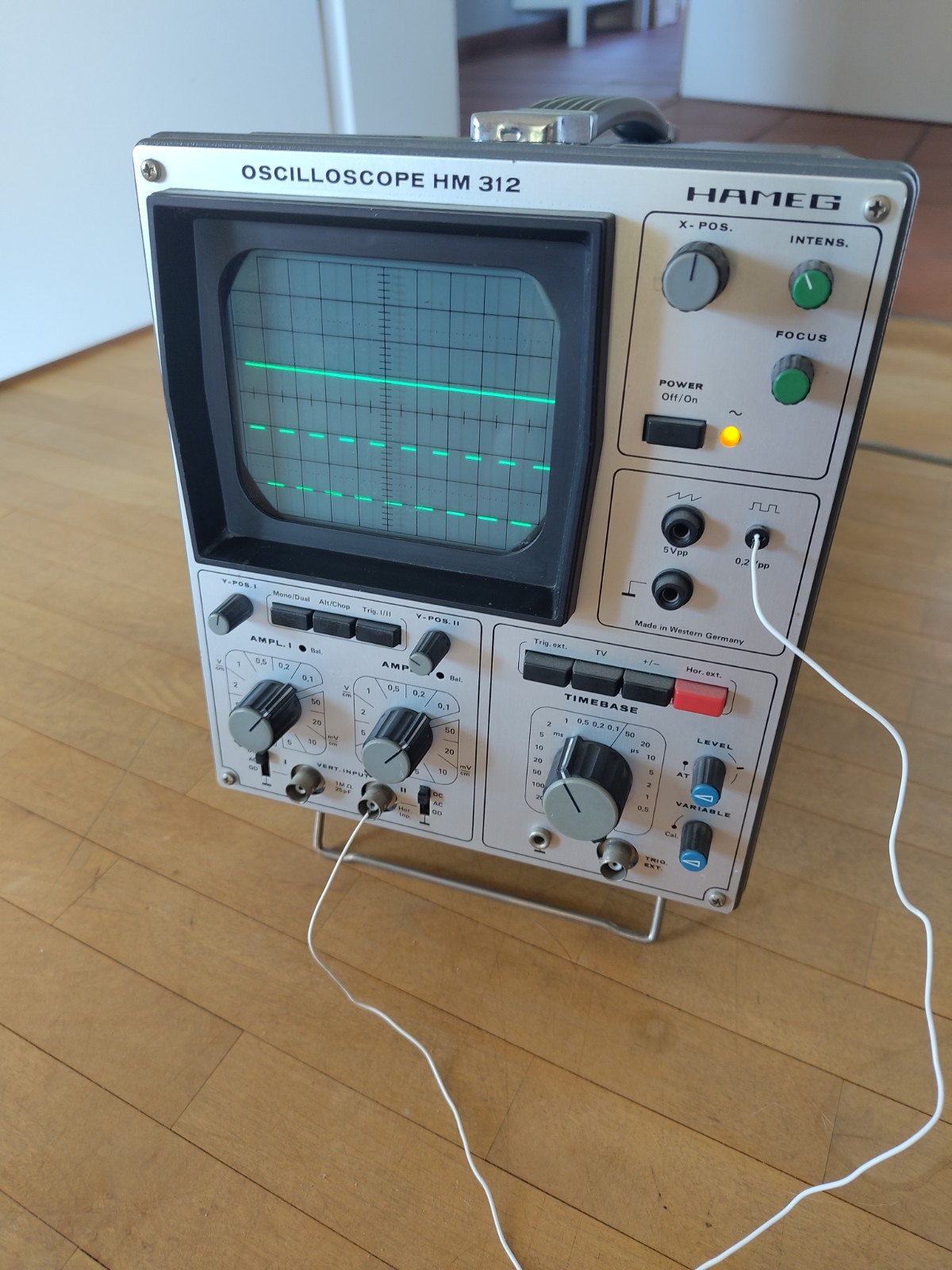 Hameg 312-(7 oder 8) 2-Kanal-Oszilloskop bis 20 MHz - wirklich robustes Gerät 2