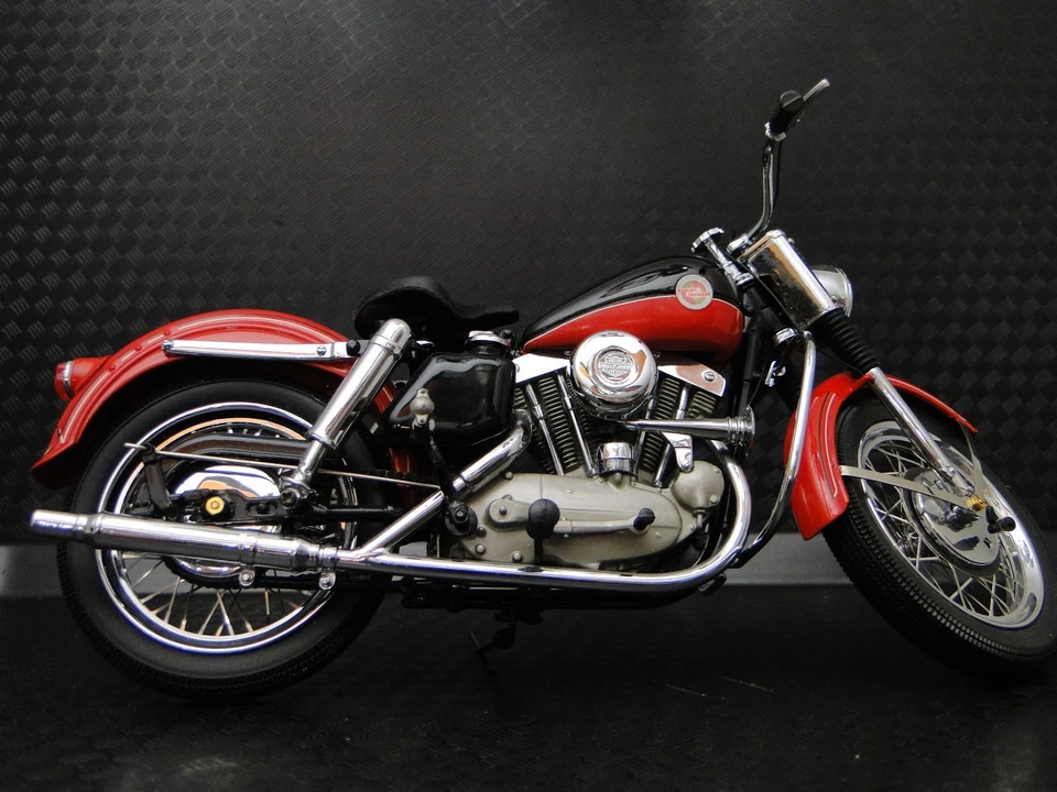 Harley Davidson Modelo de motocicleta Easy Rod Custom Rider Touring Bike años 50 1 10 Foto 2 de 4