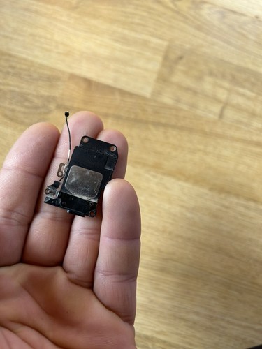 Pièce Apple iPhone SE A1778 Bloqué Icloud - Photo 6/6