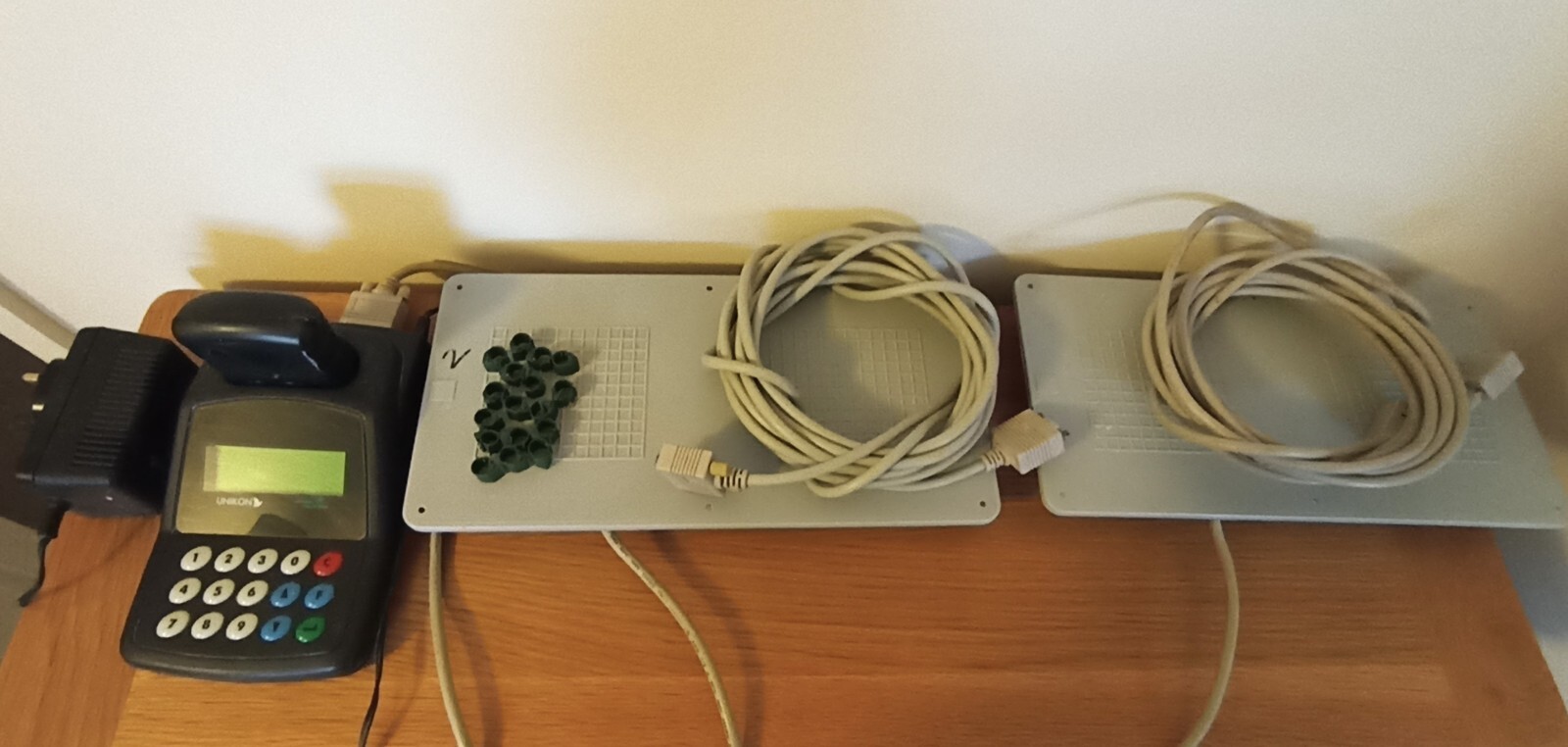 Unikon ETS pigeon clock system with 2 x Landing Pads, 2 x 5Mts Ext