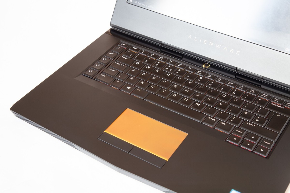 DELL - 【DELL中古PC】Alienware 15 R3 GTX 1070 ８GB DELL中古PC】Alienware 15 R3 GTX 1070 8GB