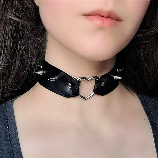 Black Faux Leather Spike Studded Heart O Ring Choker Collar Gothic Punk  Necklace