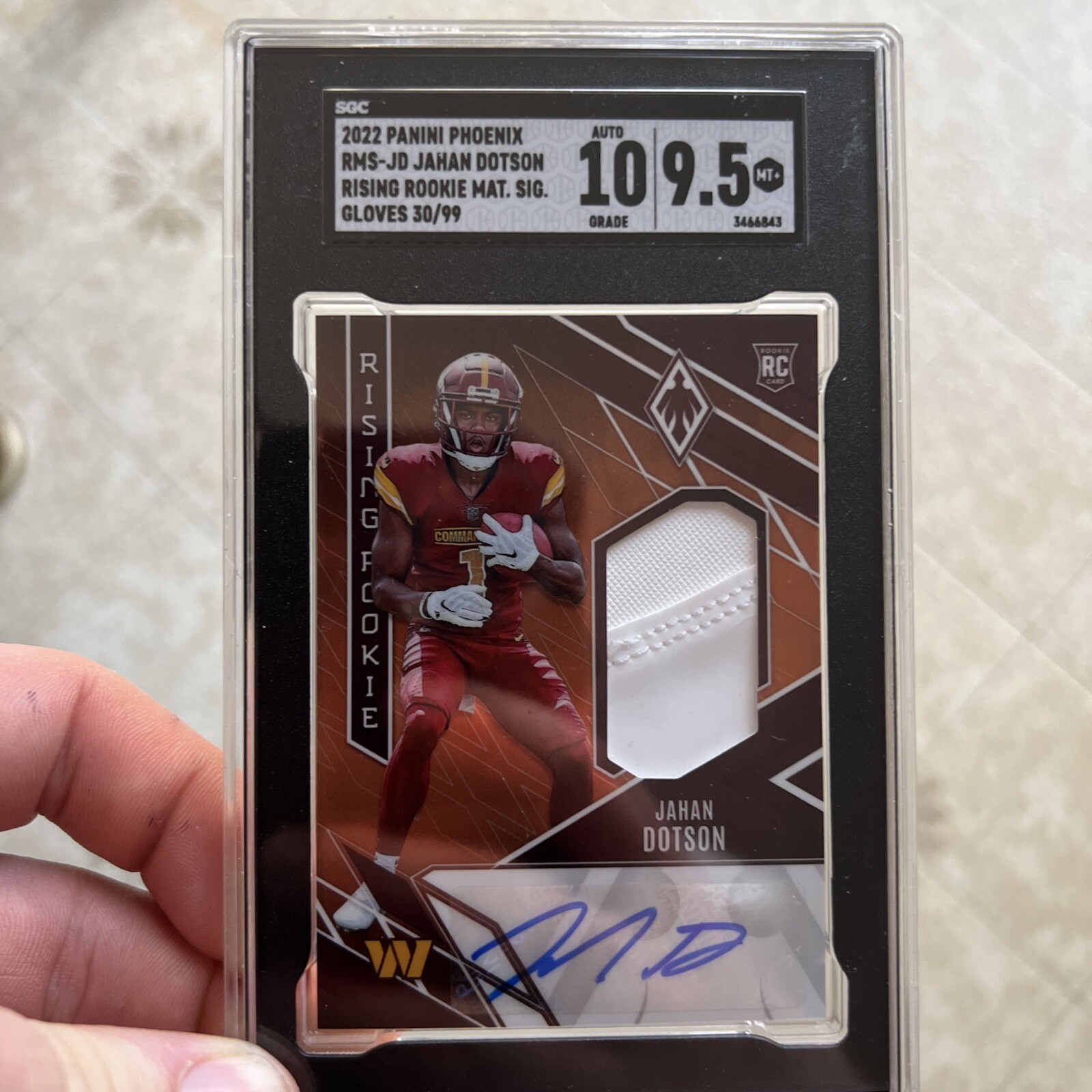 Jahan Dotson Panini Phoenix Rising Rookie Material Signatures #RMSJD Gloves