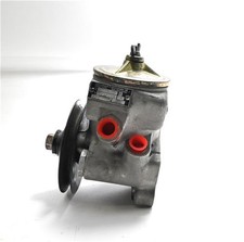 Pompe direction assistée Mercedes 240