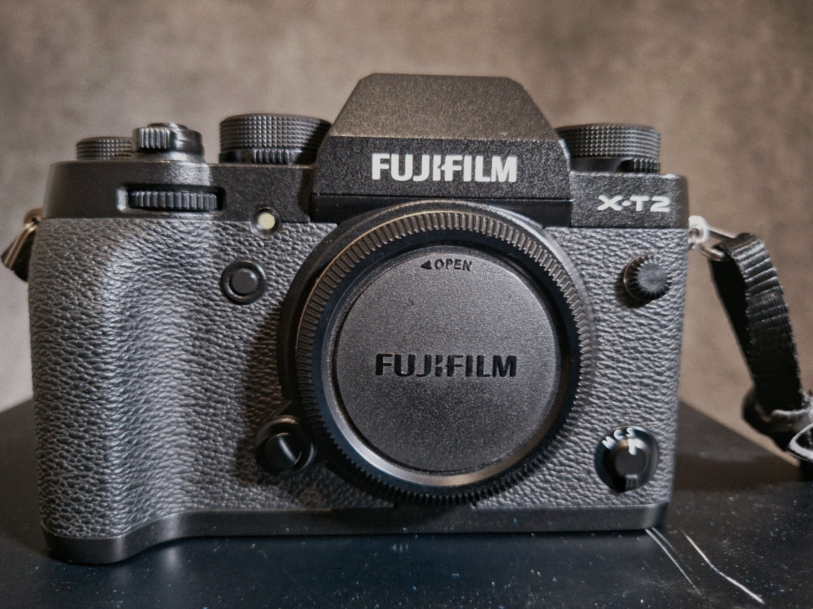 Fujifilm X-T2 X Series Mirrorless Nero con Flash EF-X8 batterie e caricabatterie