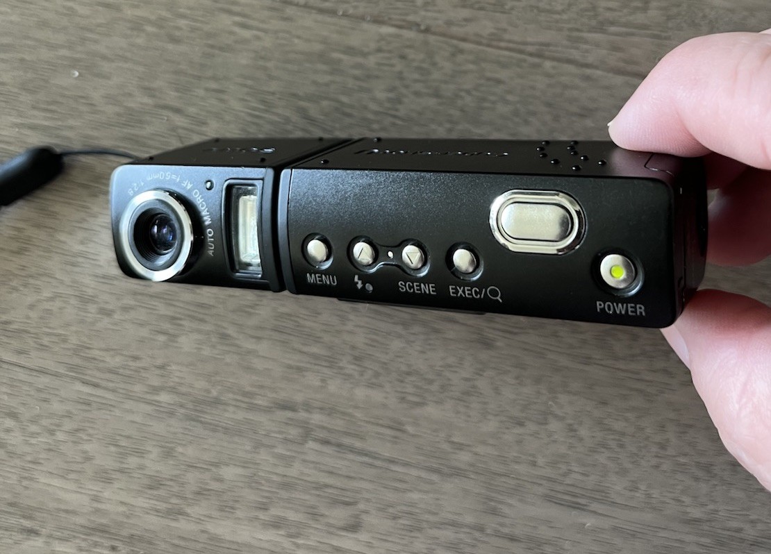 Rare Vintage Sony DSCU50 Cybershot 2MP Digital Camera Black Parts
