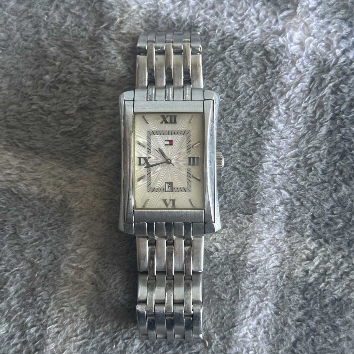 TOMMY HILFIGER QUARTZ White DIAL F90266 MEN