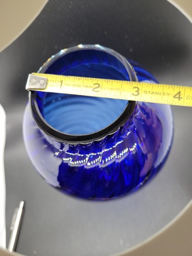 š Tiffany & Co. Cobalt Blue Hand Blown Signed Glass Swirl Pattern Vase š - Picture 11 of 11