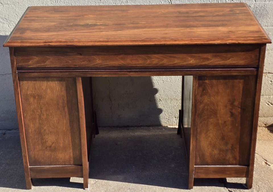 Early 1950s Vintage Maple Brown Wood Desk Antique with 7 Drawers MCM Nice!!! - Image 4 of 4