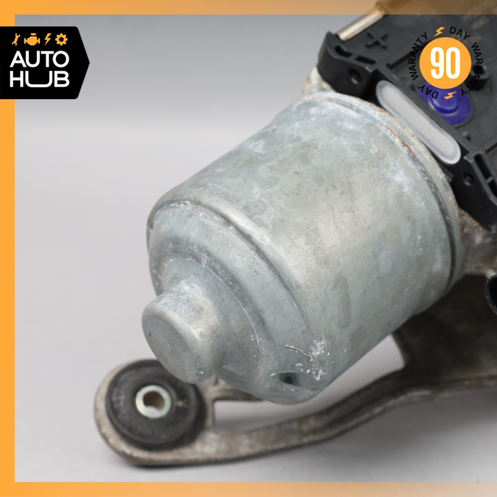 Aston Martin DB11 Right Passenger Side Windshield Wiper Motor OEM 7k