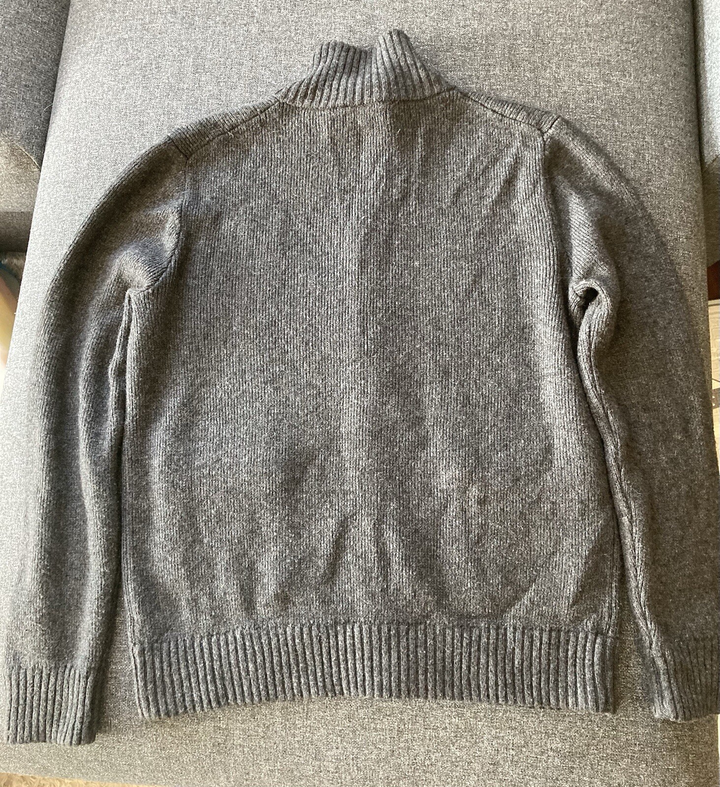 Gap Sweater Men’s Small - image 2