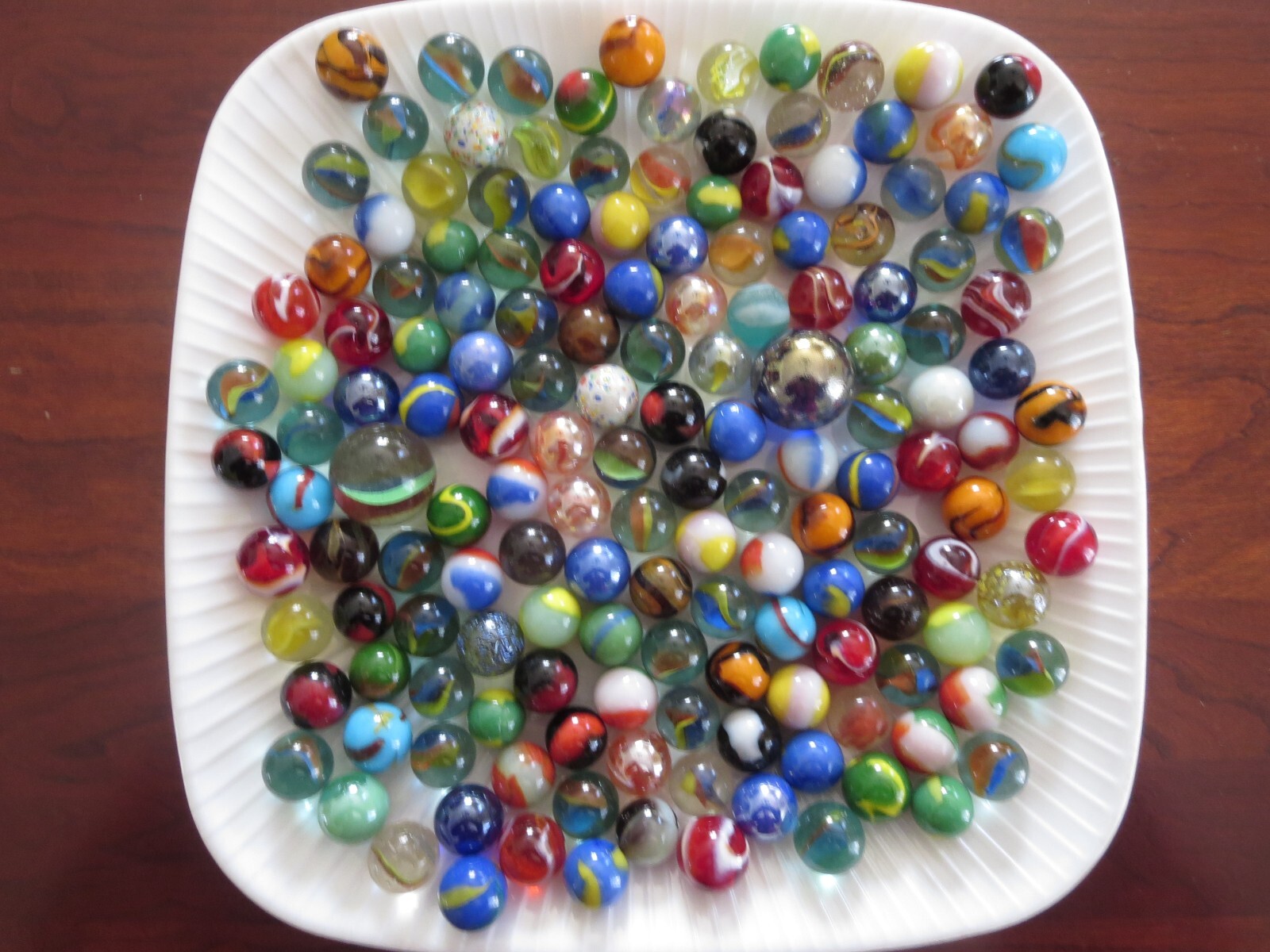 Lot Of 150+ Assorted Vintage Marbles Most from the 60s I'm no expert
