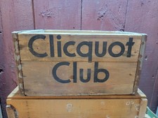 VINTAGE OLD WOODEN CLICQUOT CLUB HIGH SIDED WOOD SODA POP CASE CRATE RARE