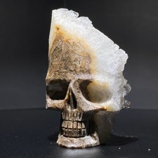 139G Natural white crystal cluster mineral specimen hand-carved skull Decoration