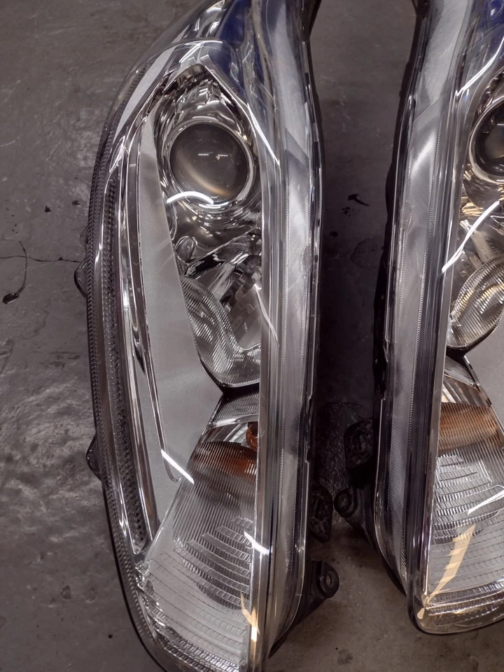 Ford Fiesta Projector Headlamps One Pair Mk7 2013-2017 - Image 3 of 3