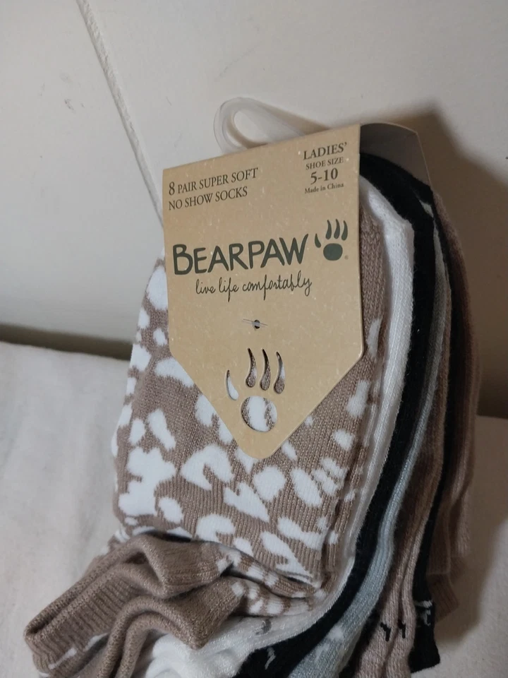 Bearpaw Damas 8 Pares Calcetines Súper Suaves No Show Neutrales y Negros Foto 3 de 4