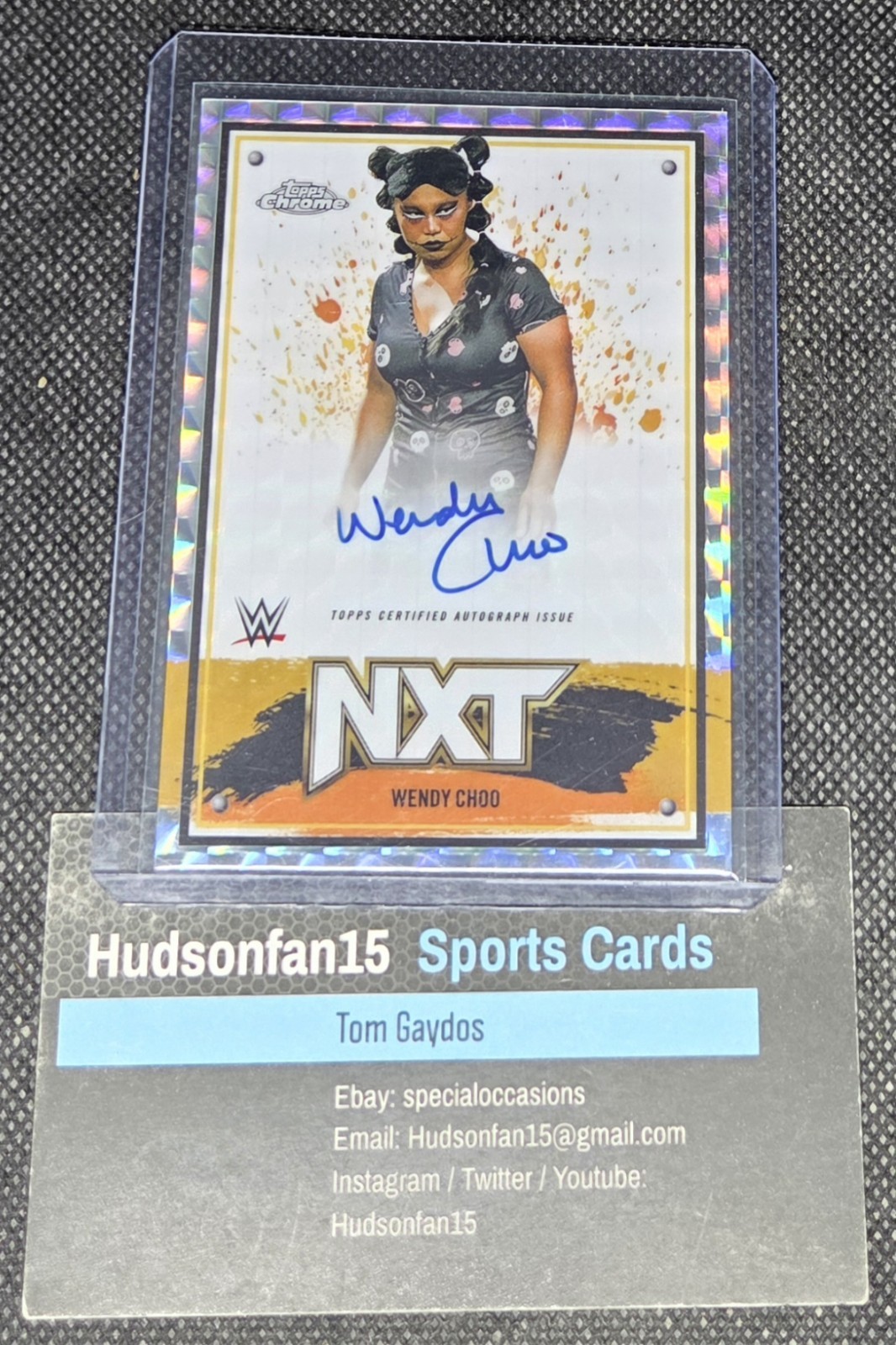 Wendy Choo 2025 Topps Chrome WWE NXT Auto #NXT-WCH Geometric Refractor Autograph