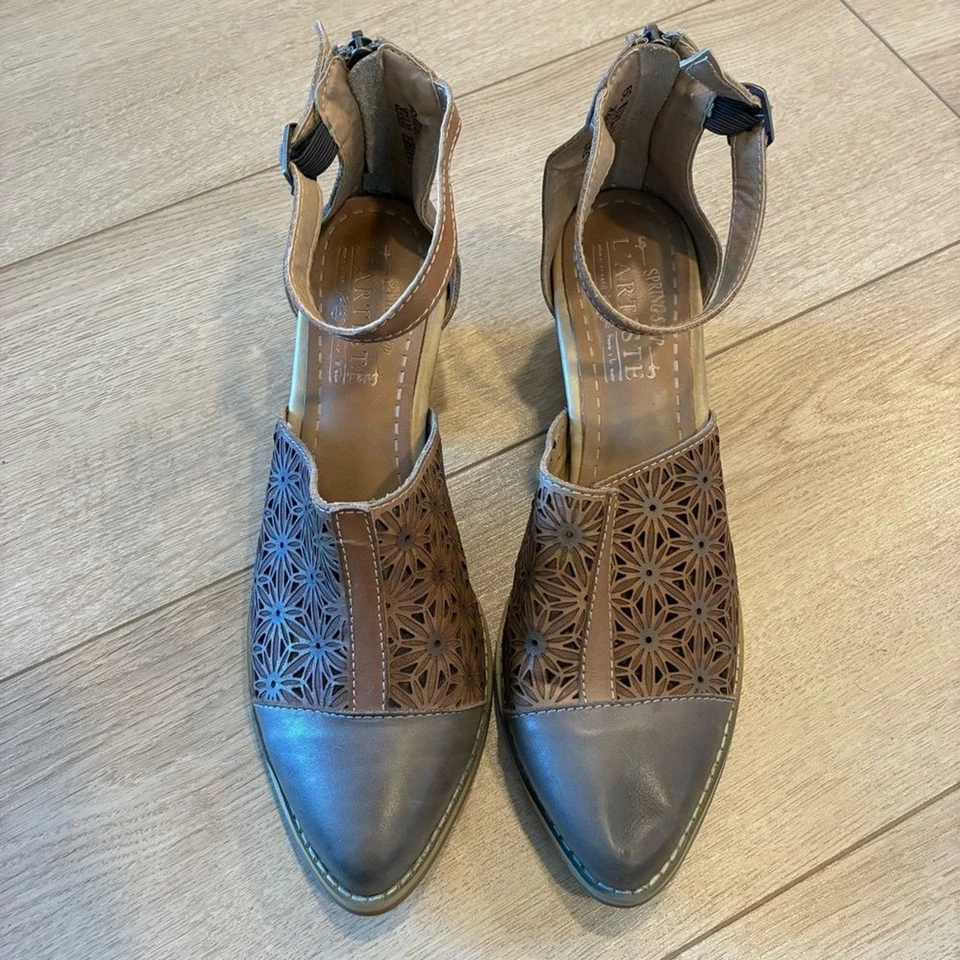 L’Artiste Spring Step Pauletta Leather Cutout Floral Heeled Sandal Size 39/8.5 - Image 2 of 4