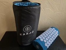 Kanjo Set Tappetino e Cuscino per Digitopressione con Borsa - Sollievo dal Dolore Schiena e Collo