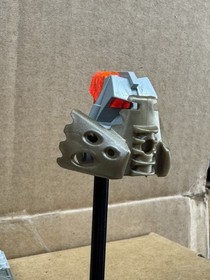 LEGO BIONICLE Kanohi Nuva Mask Of Time And Kanoka Disk Of Time From #8715-1