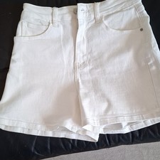 Radial JEANS SHORTS,  wollweiß, Gr. 38, neuw...