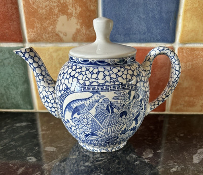 Blau & weiß chinesischer Vogel kleine Teekanne von William Adams