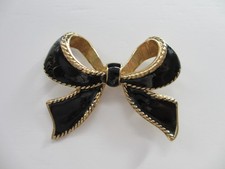 Vintage - K.J.L. for Avon -Schmuck Modeschmuck Brosche / Anhänger, Schleife