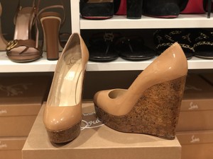 tan patent leather wedges