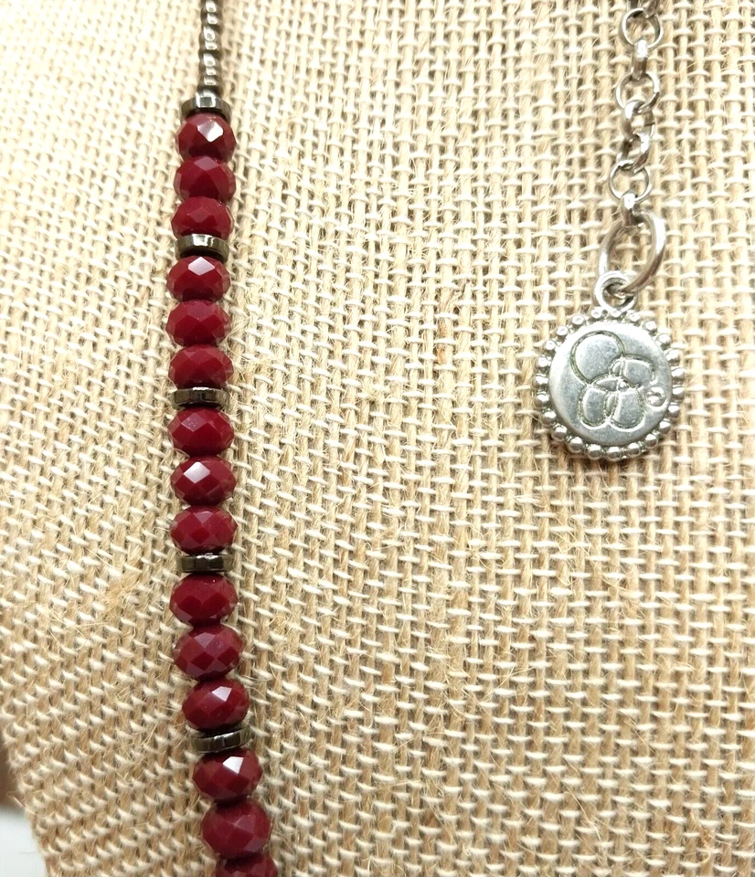 Jessica Simpson Plata Vidrio Rojo Sangre Cuentas Metal Pico Colgante Collar Gótico Foto 3 de 4
