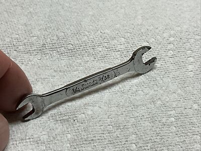 Snap-On#J1618 - 1/4” & 9/32”, SAE, Double Open End, Chrome, Wrench