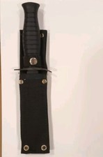 United 9.5" Dagger Taiwan Vintage UC275 W/Scabbard   5 1/8" Blade 