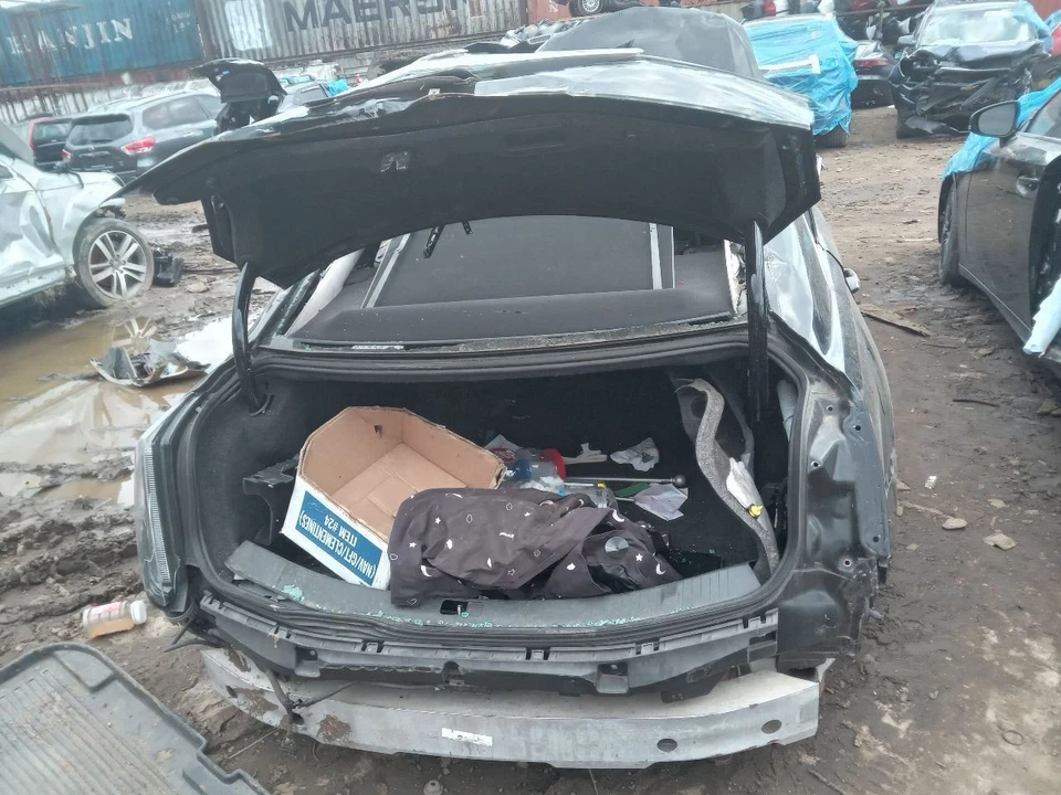 Grille Upper Opt 9H8 Fits 16-17 XTS 320551 - Image 2 of 4