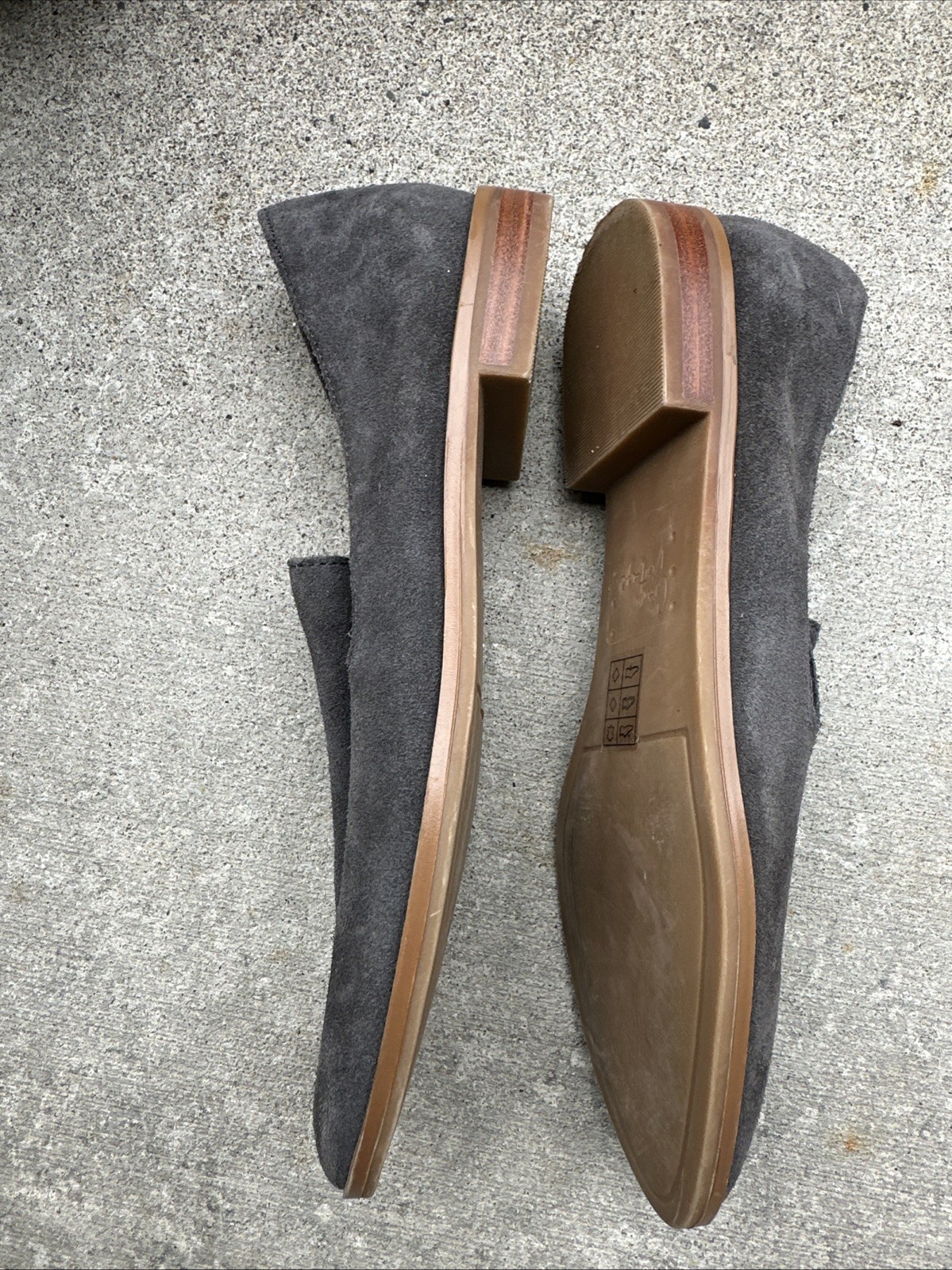 EUC Crown Vintage Carla2 Loafer Flats Slides Gray Suede Leather Women 6 Carla 2