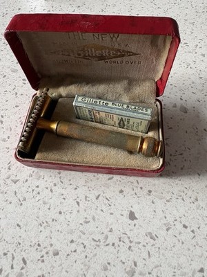Vintage Gillette NEW Long Comb Razor - 1930s - Made in the USA - Complete Set
