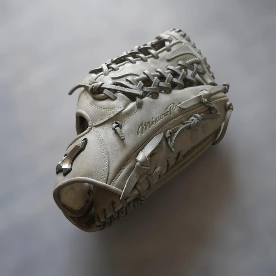 Mizuno Pro 12.75 Outfield Derecho Gris Suzuki Ichiro Modelo A51 Foto 2 de 4