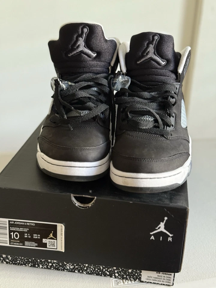 Nike Air Jordan 5 Retro Mid Moonlight Oreo CT4838-011 2021 Size 10 - Image 2 of 4