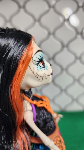 Monster High Scaris Città della Paura Skelita Calaveras 2012 - Foto 5 di 17