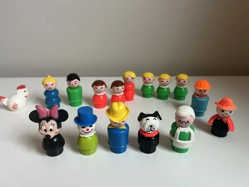 Vintage Lot Of Fisher Price Little People Figures