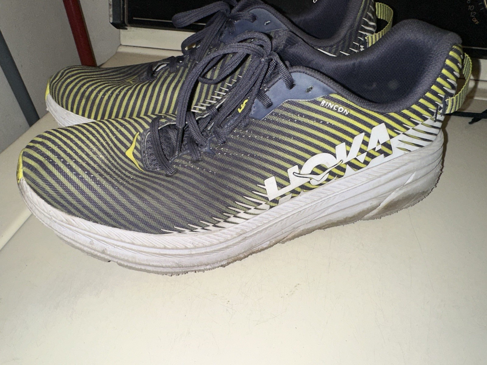 SAOLA HOKA One RINCON 2 Sneaker Sportive Uomo Blu Giallo US Taglia 12 Medium