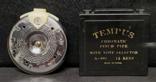 Vintage Chromatic Pitch Pipe Instrument TEMPUS A-440 13 Keys