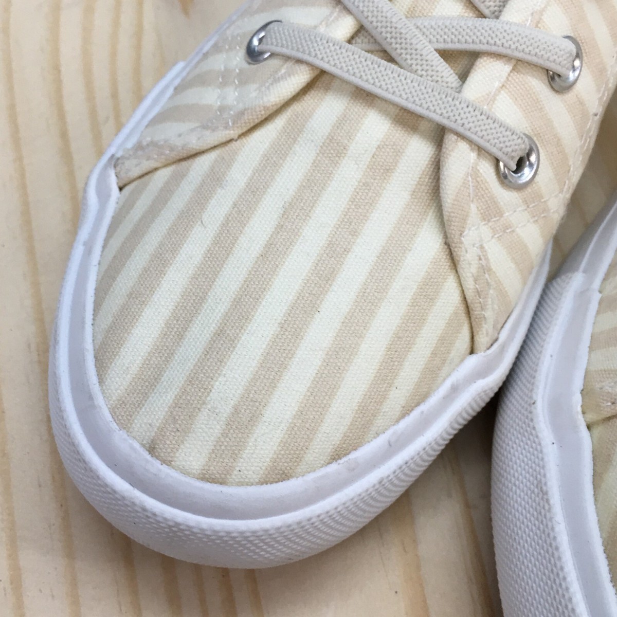 Serra Shoes Womens 10 Casual Slip On Striped Low Top Sneakers