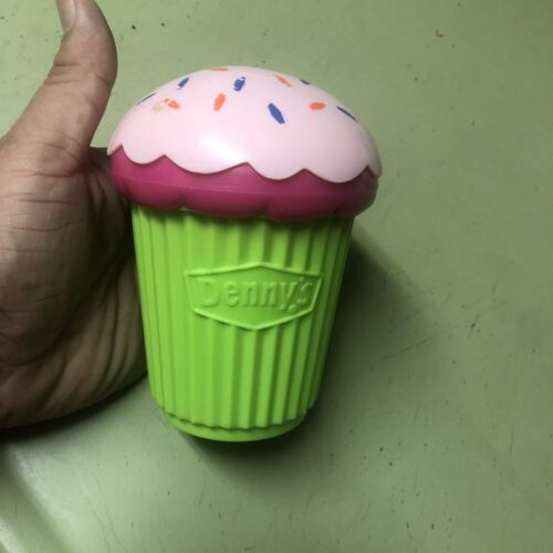 Denny's Plastic Cupcake Straw Cup Screw Top