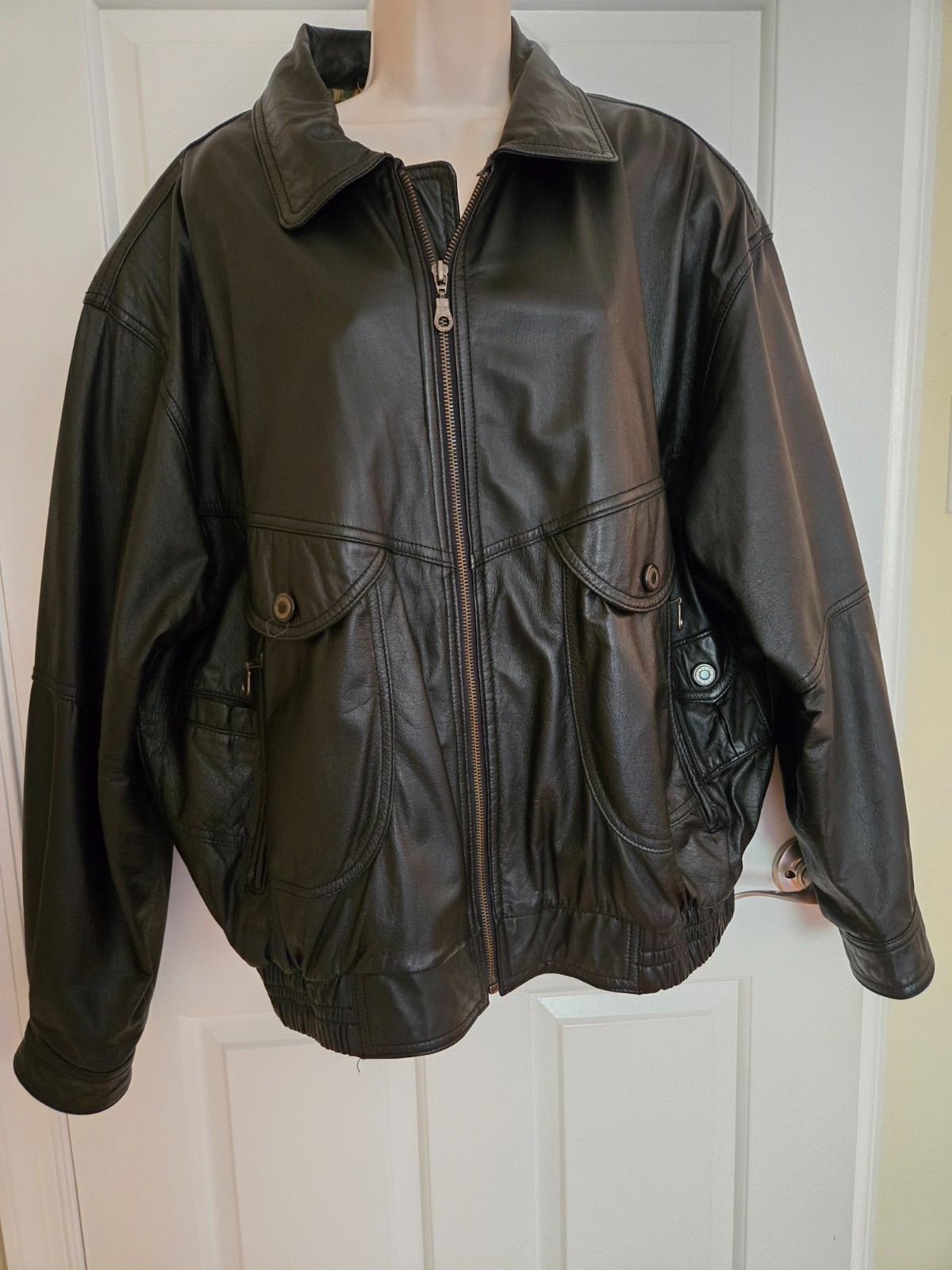 PL BASIC LINE MEN BLACK LEATHER JACKET SIZE 50 ( … - image 1